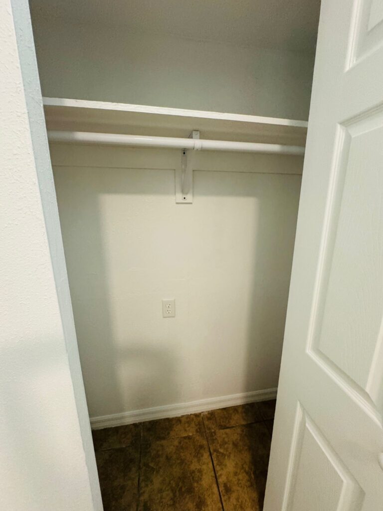 7 Room 5 Private bathroom