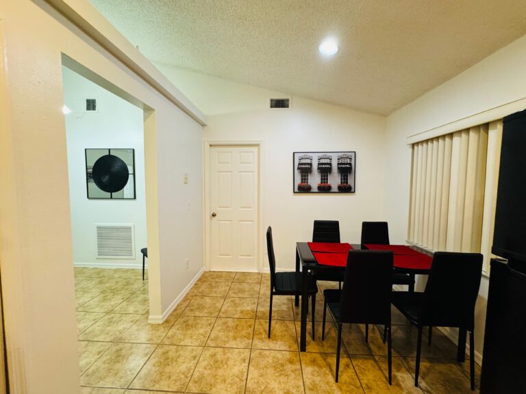 2 Dining room