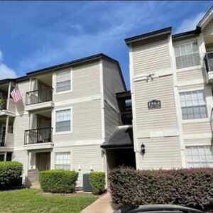 Apartment near Oak Ridge and Americana Blvd