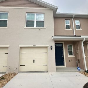 Room for rent located in Davenport