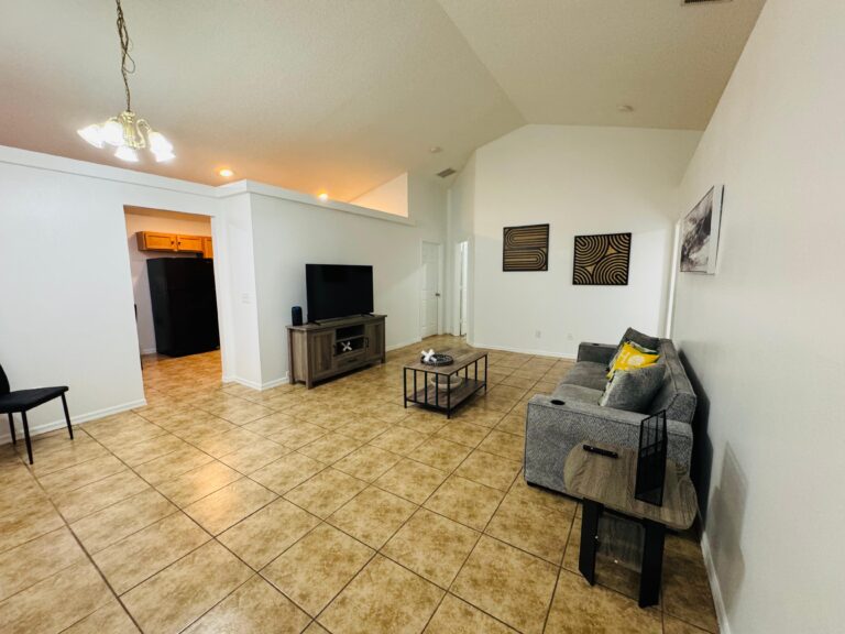 1-Living-room-768x576