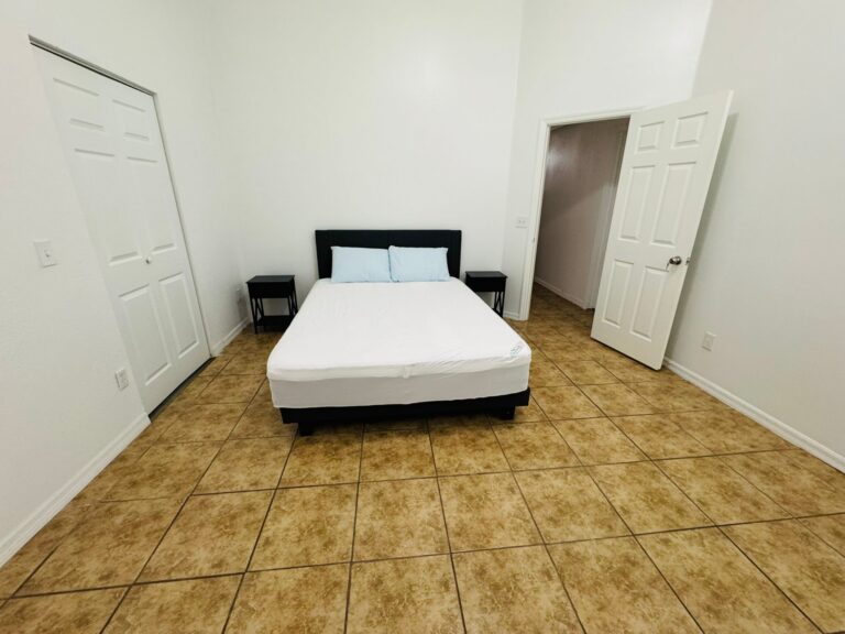 3 Room 4 Master 2