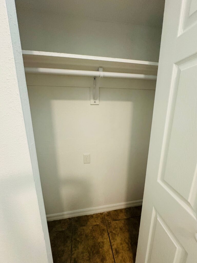 7 Room 5 Private bathroom